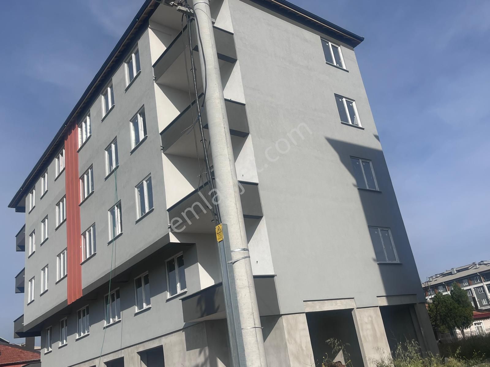 Karakaya Gayrimenkulden 3+1 Sıfır Garajlı Kaçmaz Fırsat