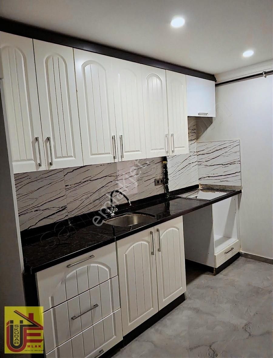 Sinan Mh. Site İçinde Dogal Gazlı 2+1 Giriş Daire Kiralıktır