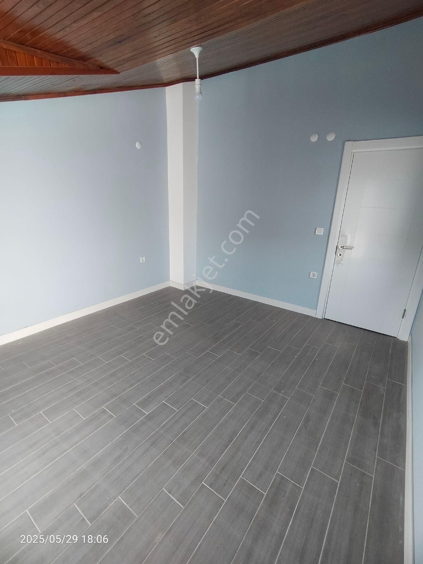 Saadet Korkmaz Emlak'tan Gazipaşa'da Satılık Doğalgazlı İkiz Nizam 3+1 Triplex Villa - Görsel 32