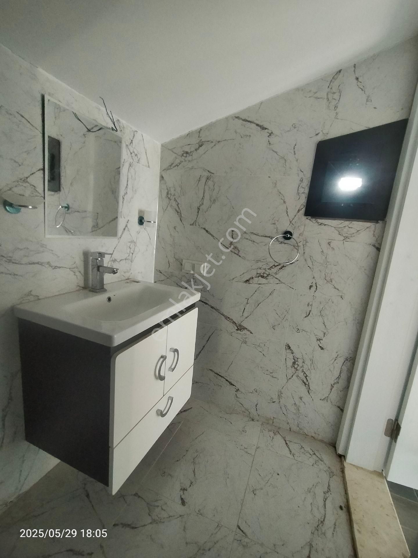 Saadet Korkmaz Emlak'tan Gazipaşa'da Satılık Doğalgazlı İkiz Nizam 3+1 Triplex Villa - Görsel 26