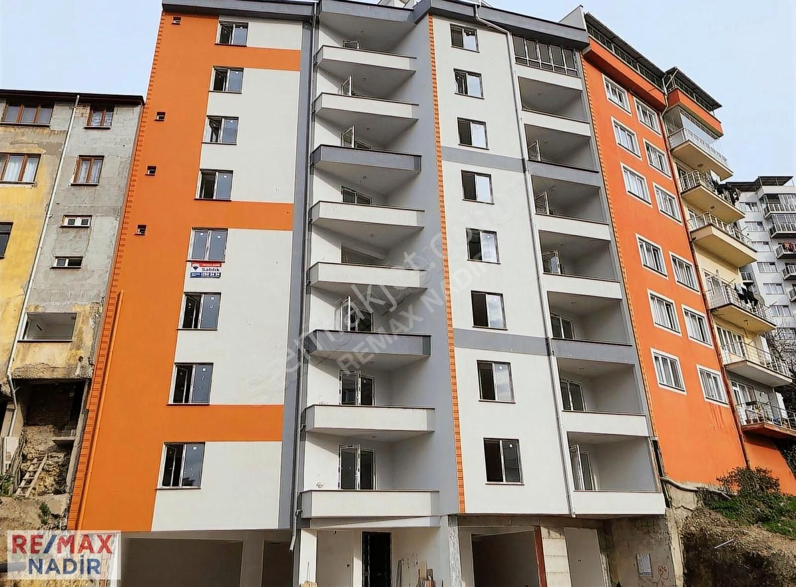 Remax Nadir'den Çıtlakkale'de Geniş 2+1 Daire