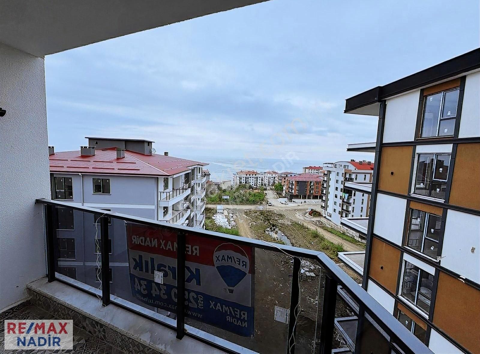 Remax'ten Eriklimanda Denız Manzaralı 1+1sıfır Kiralık Daire!