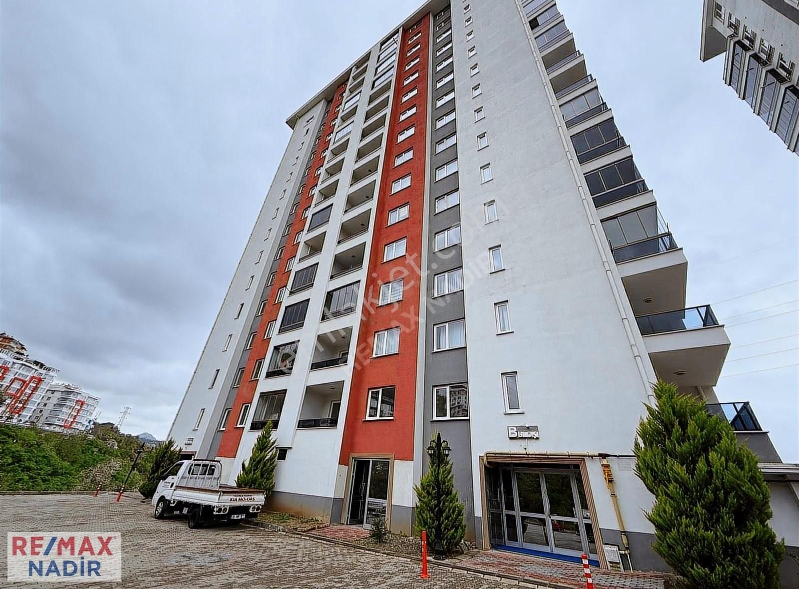 Remax Nadir'den Giresun Mekan Life Sitesinde 3+1 Satılık Daire