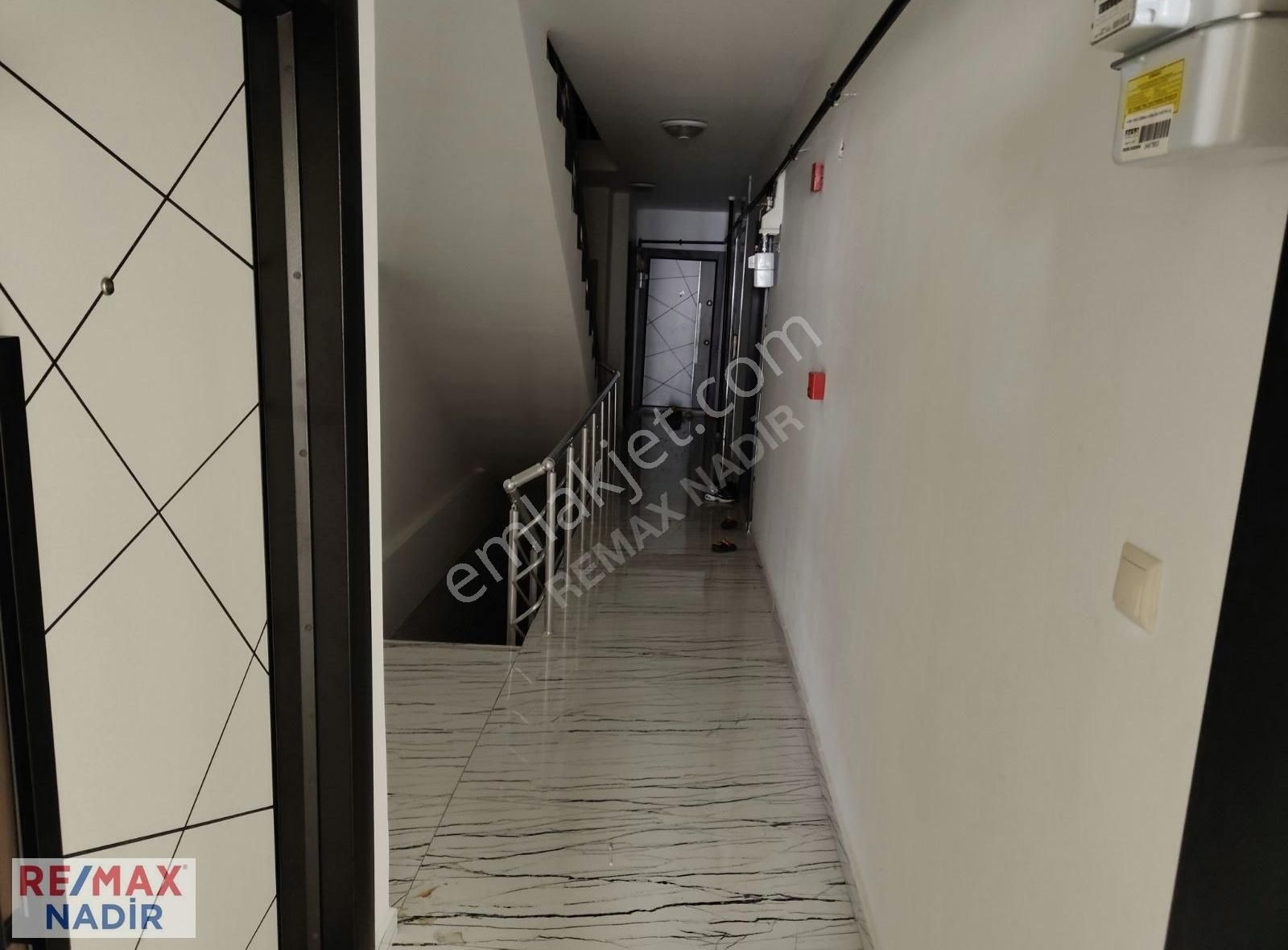 Remax'tan Aksu Nurettin Canikli İhl Karşısı 3+1 135 M² Kiralık