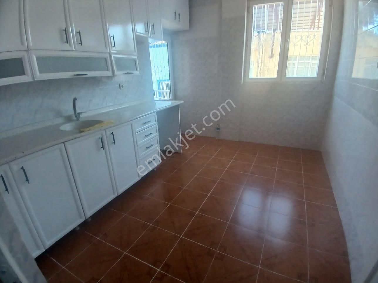 Adana Başkent Hastanesine Kozan Yolu Yakın Konumda Yıllık Kiralık 3+1 Geniş Daire !! Açıklama Oku!!