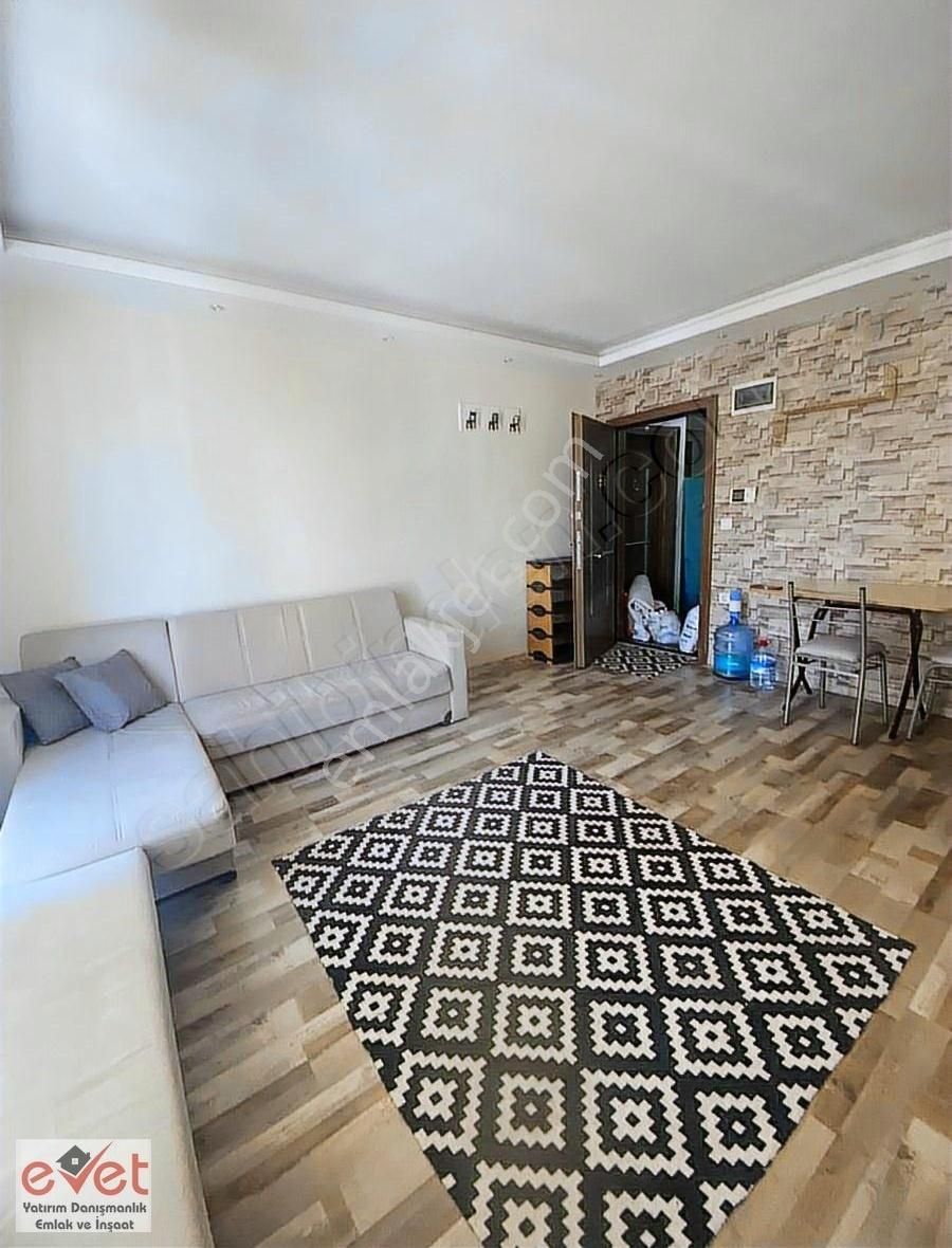 Yeditepe Üniversitesne Yürume Faturalar Dahil Eşyalı 1+1 Daire