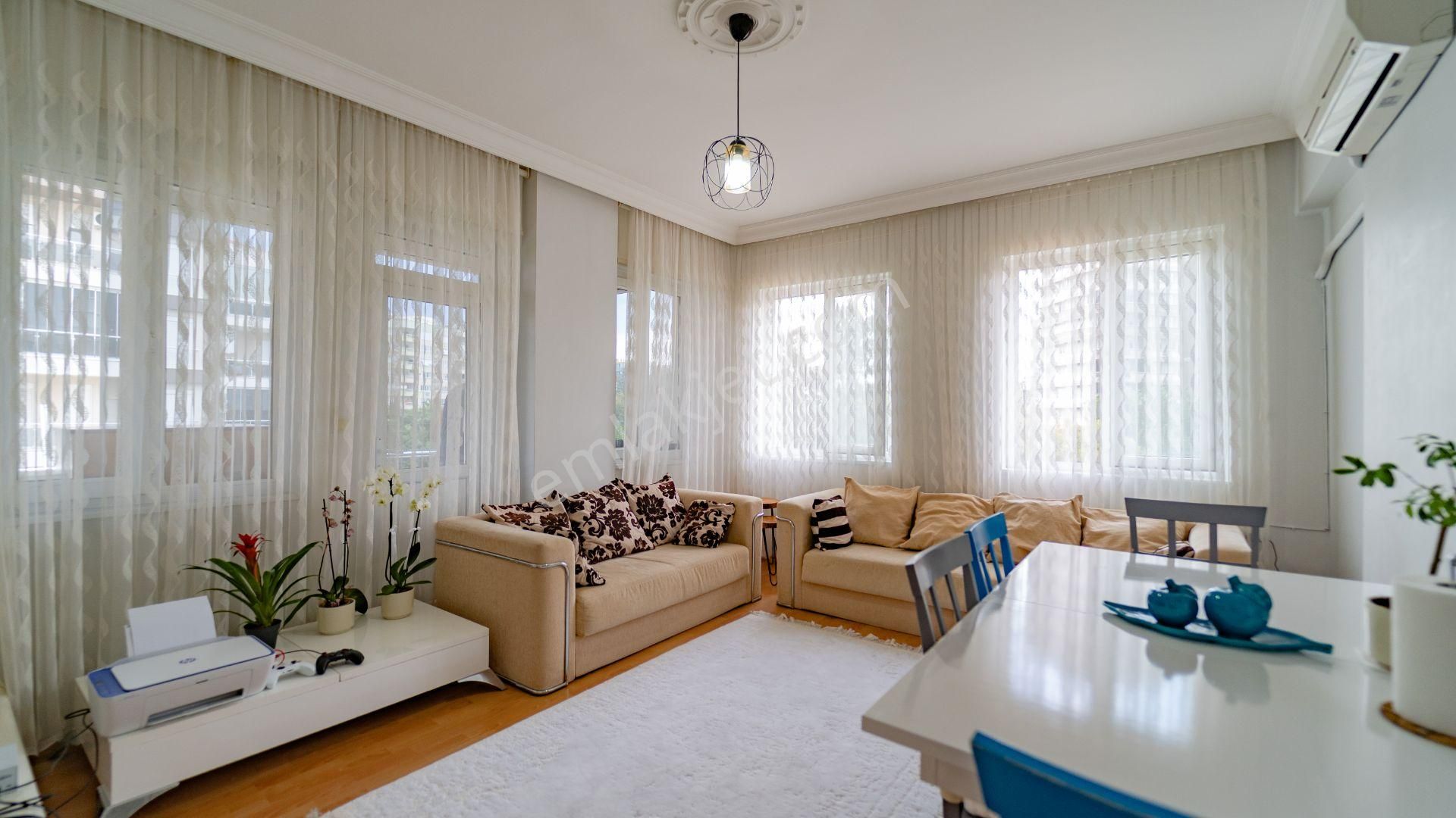 Konyaaltı Uncalı Mah. Ayrı Mutfaklı Yapılı Satılık 2+1 Daire