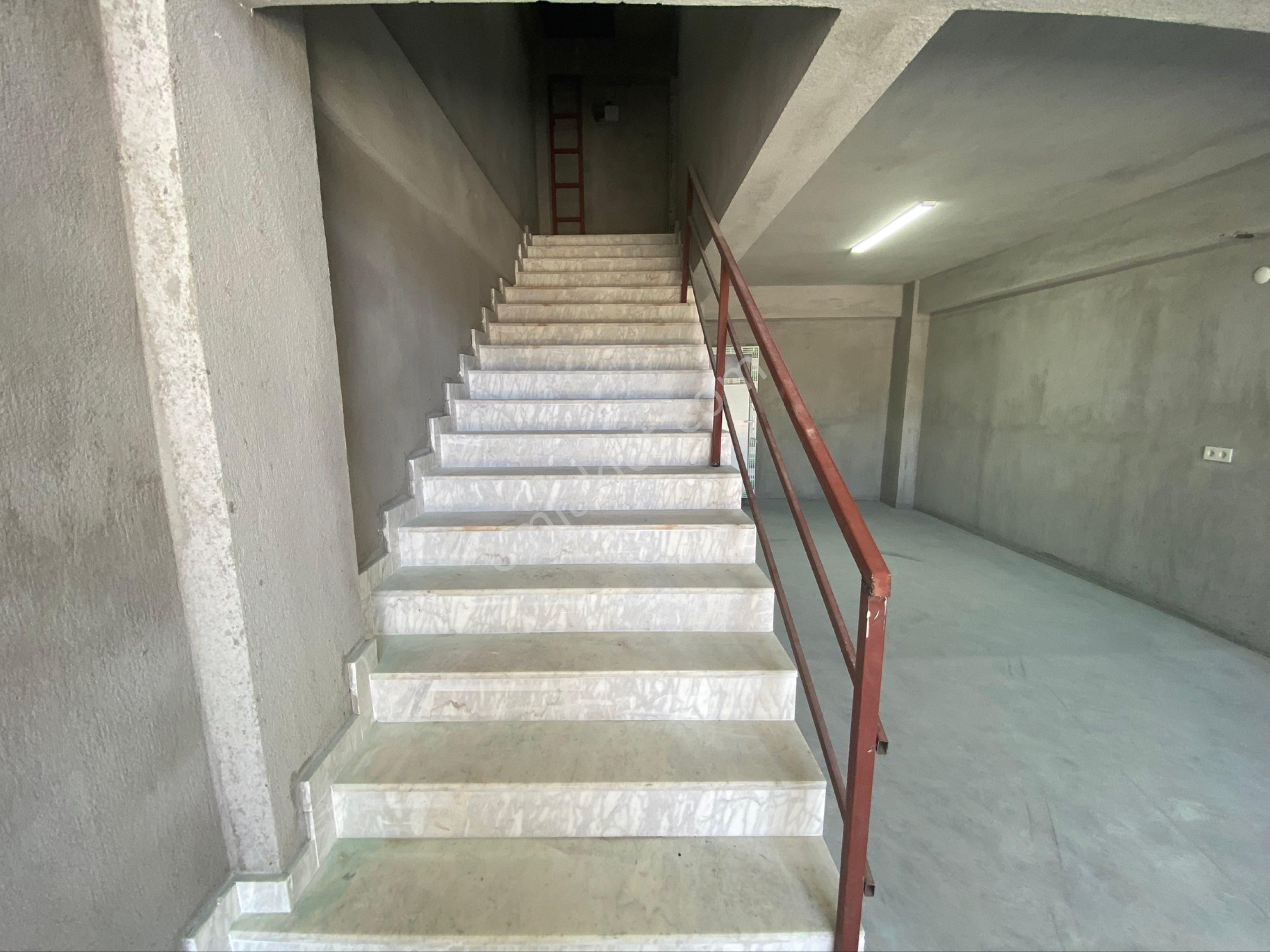 Torbalı Atatürk Sanayi Sitesinde Kiralık Sıfır Dükkan - Görsel 6
