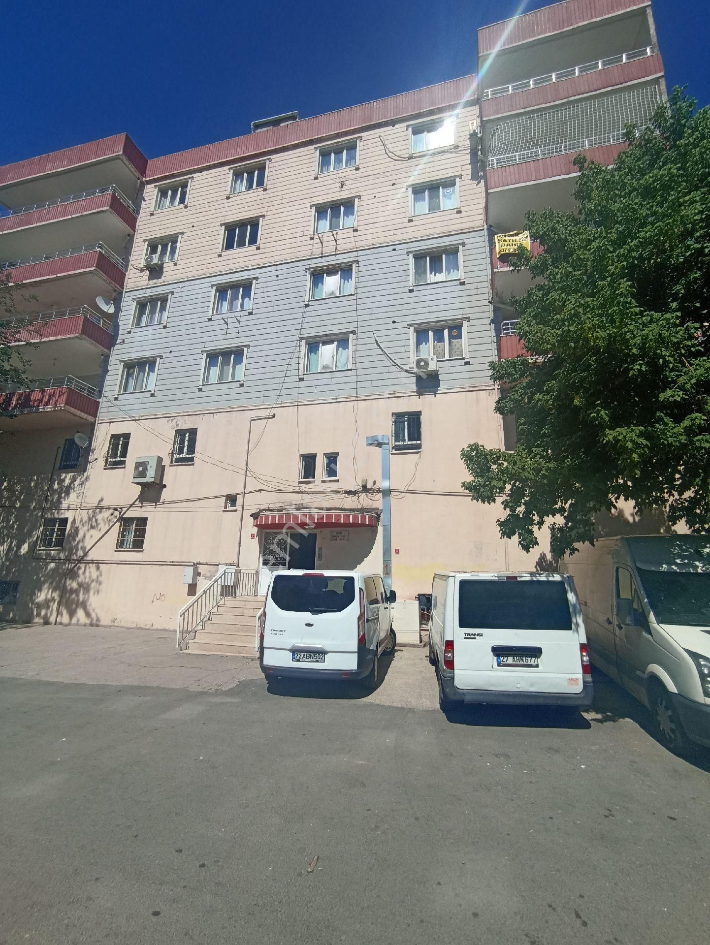 Akan Emlak Batman Merkez Pazaryeri Mahallesi Satılık 3+1 Daire Fiyatı Uygun Yatırımlık