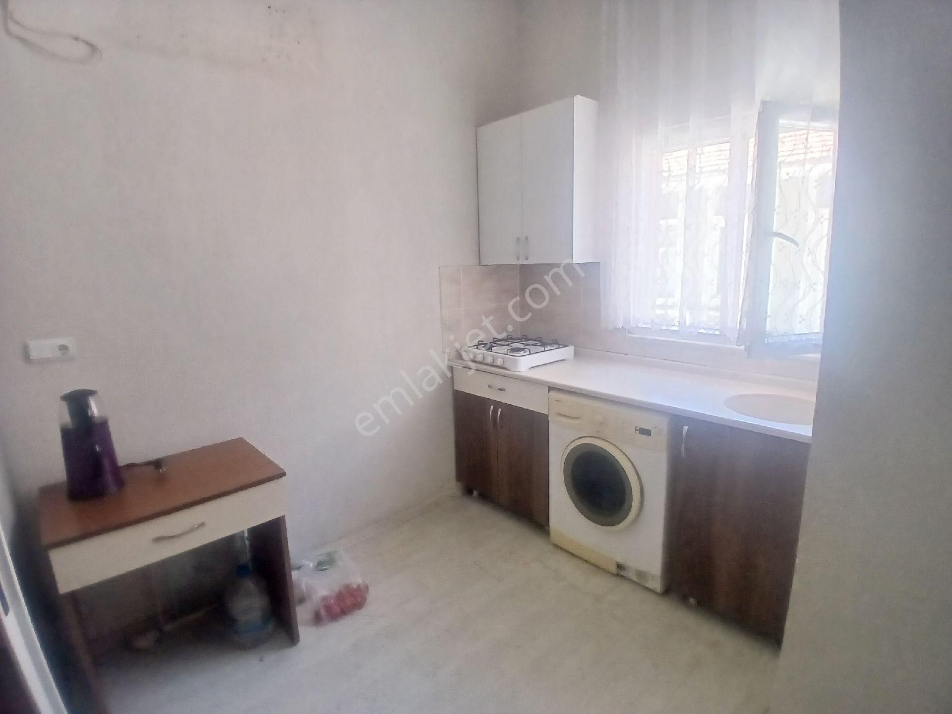 Nazıllı Sehır Gayrımenkul'den Satılık Altıntas Mah. 1+1 Kupon Daire(ofıs)