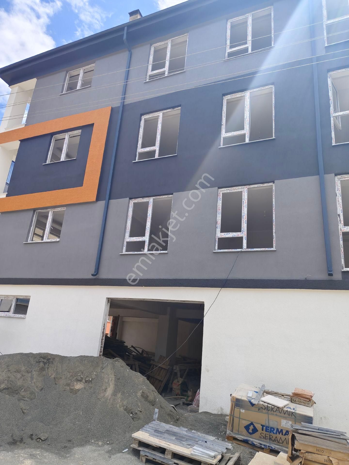 Sütlüce Mahallesi Satilik Apart Takas Olabilir