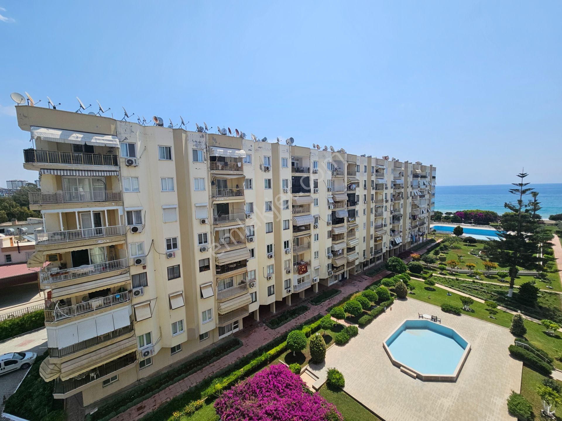 Mersin Davultepe Denize Sıfır Sitede Eşyalı Kiralık Daire