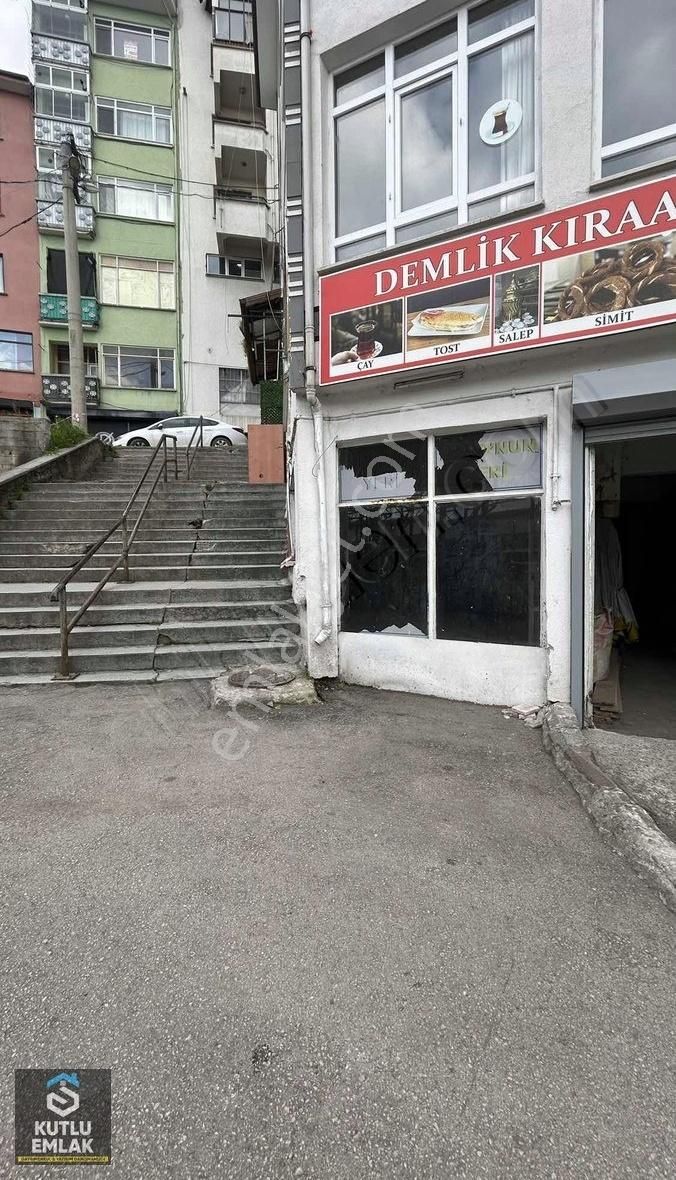 İhsaniye Mah Satılık 60 M2 Dükkan