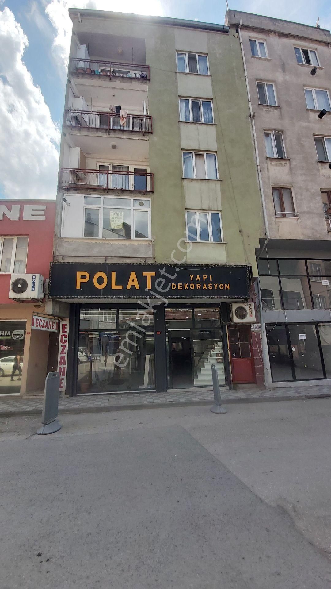 Çarşı İçinde Satılık Ara Kat Daire