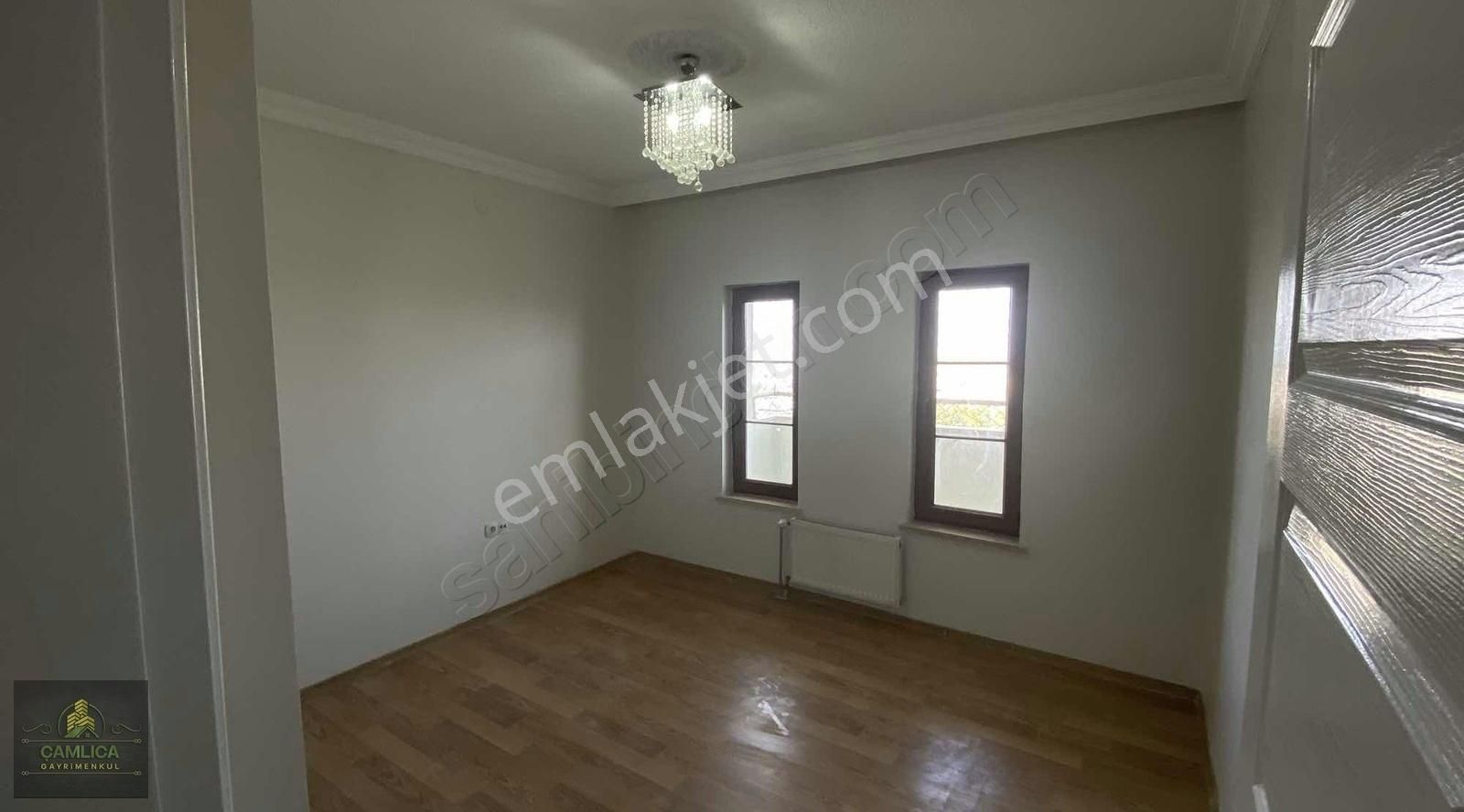 Çamlıca 'dan İnderesi Tokide 3+1 Yapılı Arakat Kiralık Daire