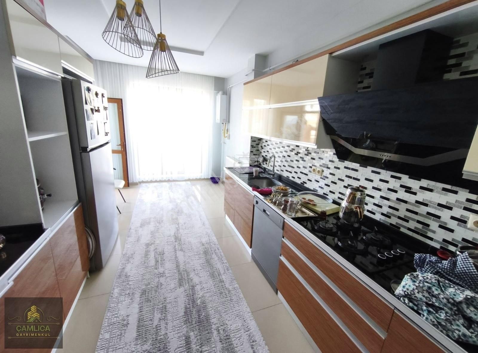 Çamlıca Gayrimenkulden Yeşilçam Cadde Üstü 4+1 Lüx Satılık Daire