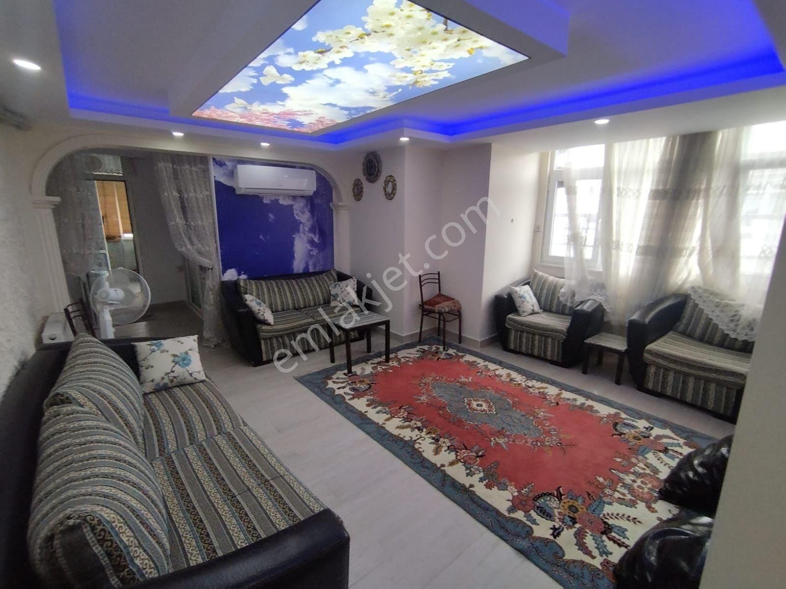 Furkan Emlak'tan Çiftlik Mevkisinde 3+1 6.kat 180m2 Geniş Teraslı Asansörlü Fırsat Daire