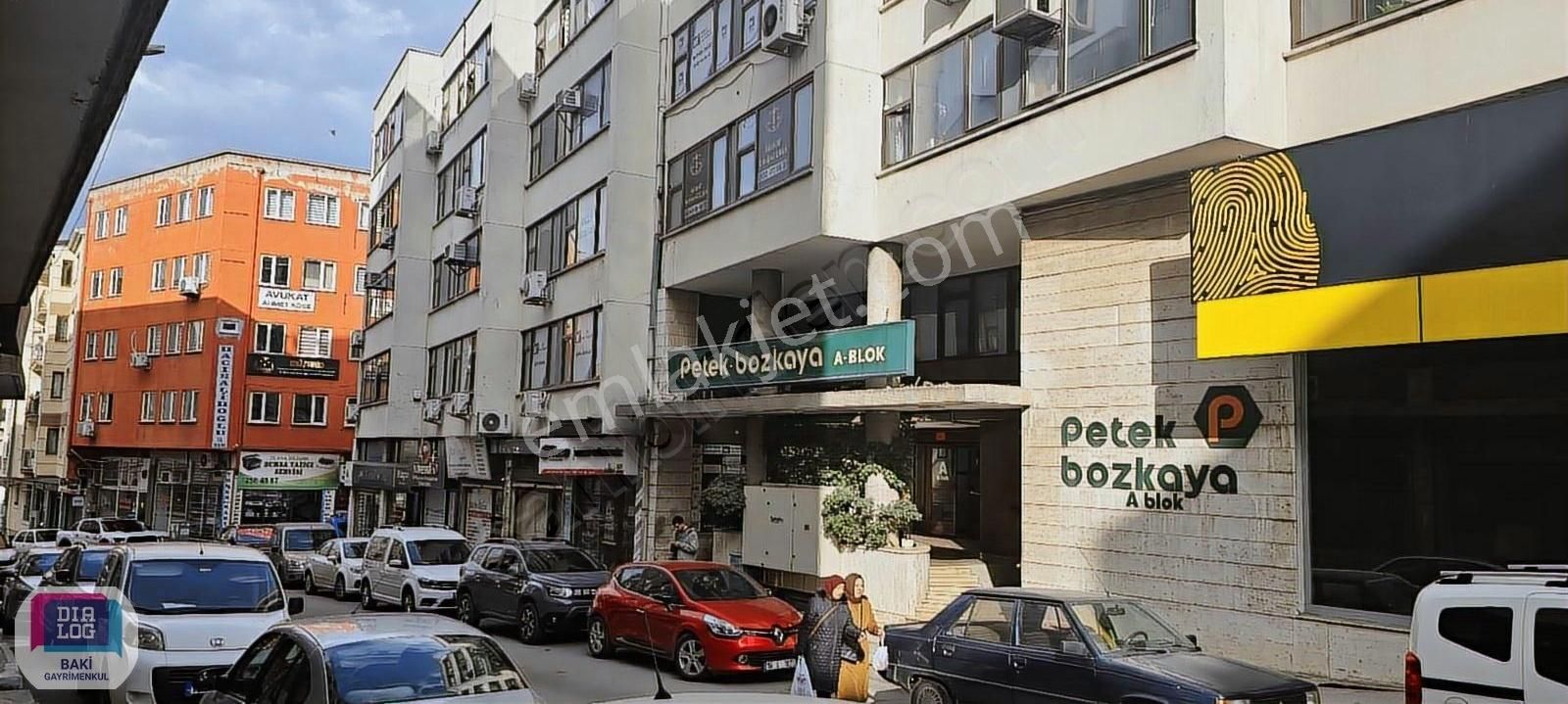 Gazcılar Petek Bozkaya İşmerkezinde Kiralık Ofis
