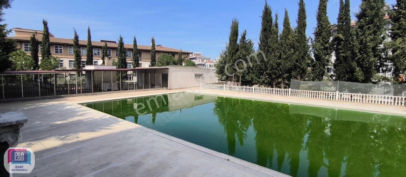Güzelyalı Güzelkent Sitesinde Satılık Yüzme Havuzlu 3+1 Daire