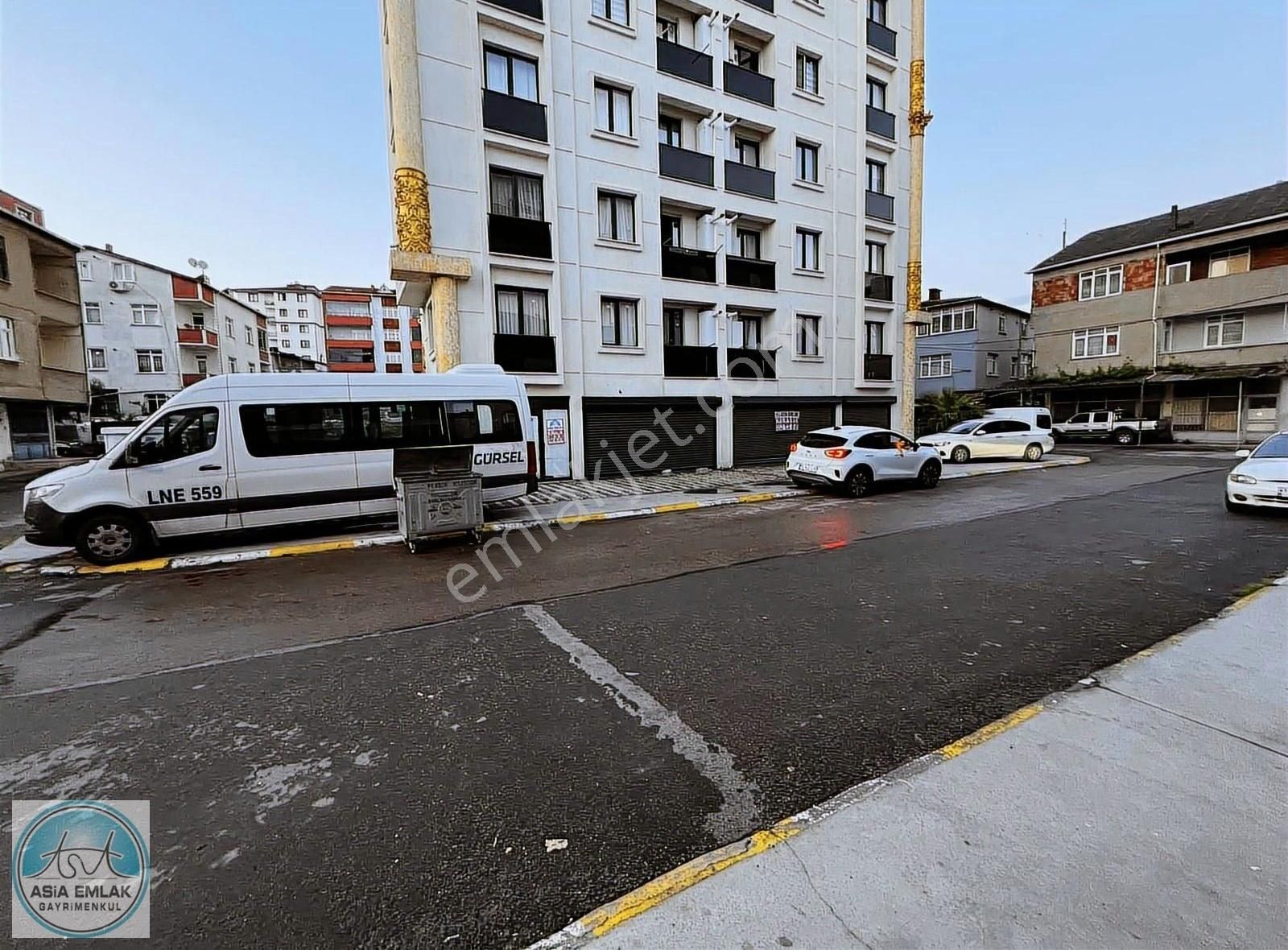 Asia Dan 160 M2 Kavakpınar Da Kiralık Dükkan