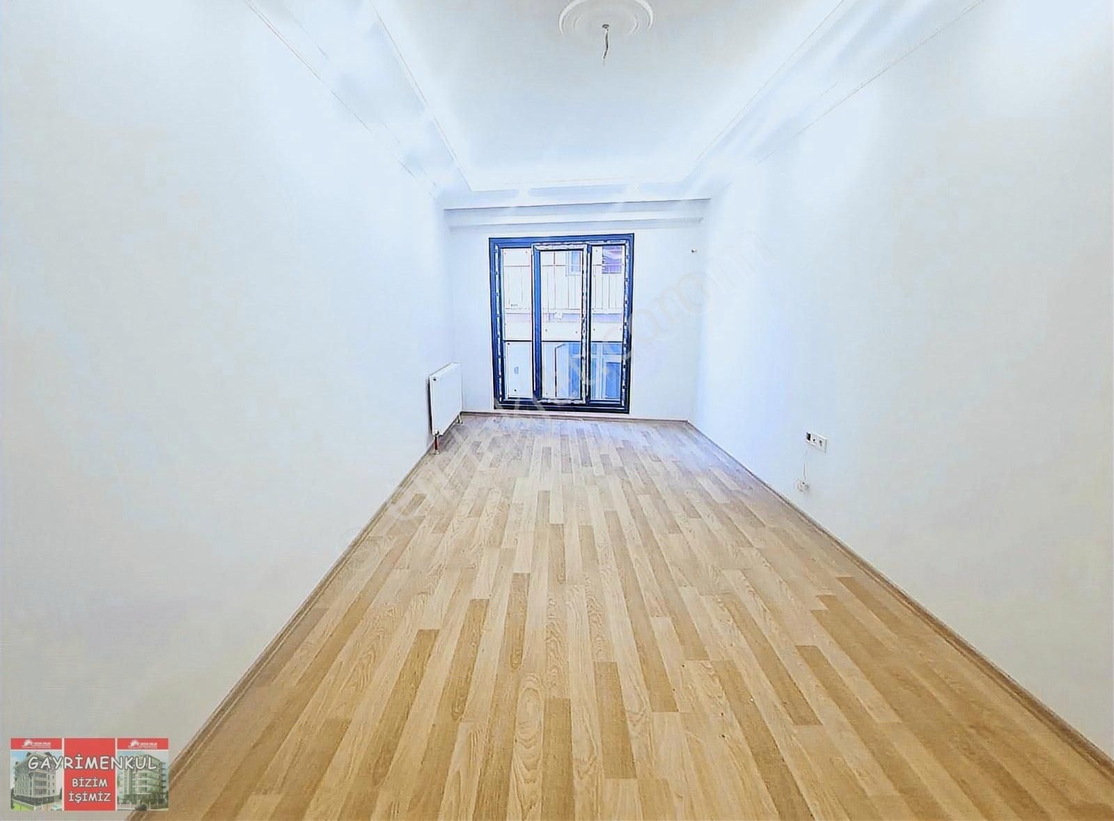 Arzum'dan Yeni Binada 95 M2 2+1 Krediye Uygun Acil Satılık Daire