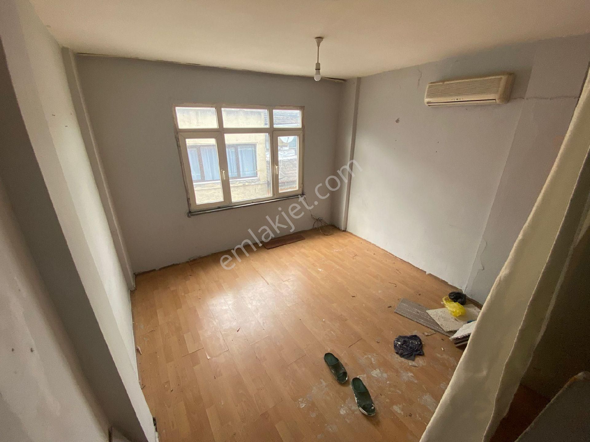 Yenikapı Merkezde 100m² Dubleks Kiralık Ev – Sahibinden, Metro Ve Sahile Yürüme Mesafesinde!