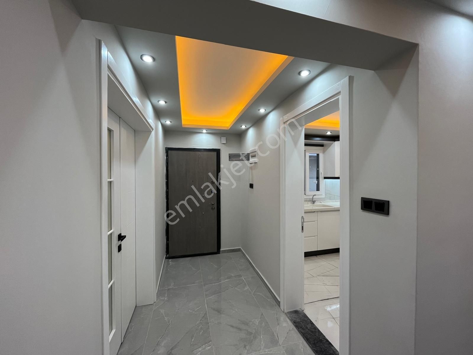 Didim Merkezde Lüks Arayanlara 2+1 Ayrı Mutfak Daire