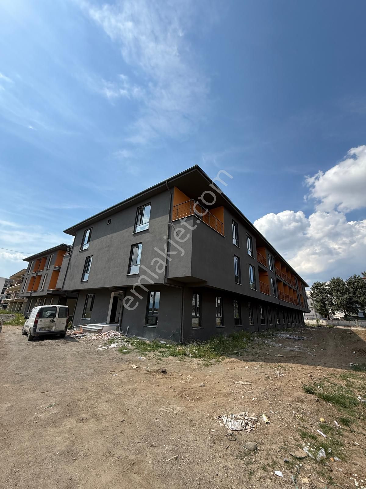 Düzce Merkez Aziziye Mh.'de Bayram Fırsatı 1+1 Satılık Daire