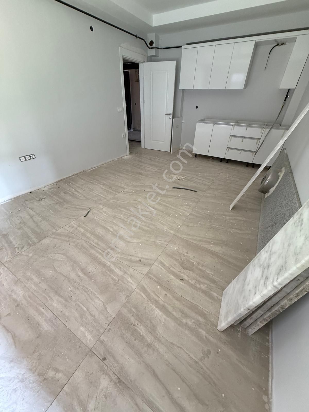 Düzce Merkez Aziziye Mh.'de Yeni Binada Satılık 1+1 Daire - Görsel 11