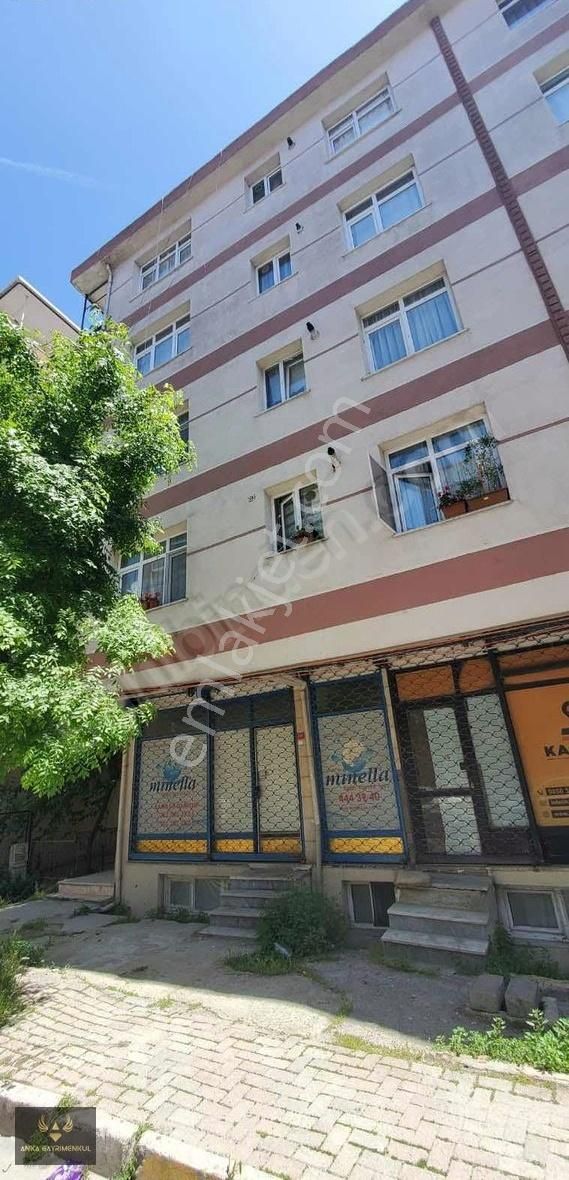 2 + 1 Satılık Daire Kiracı Siz Merkezde Metro Bus 5 Dakika