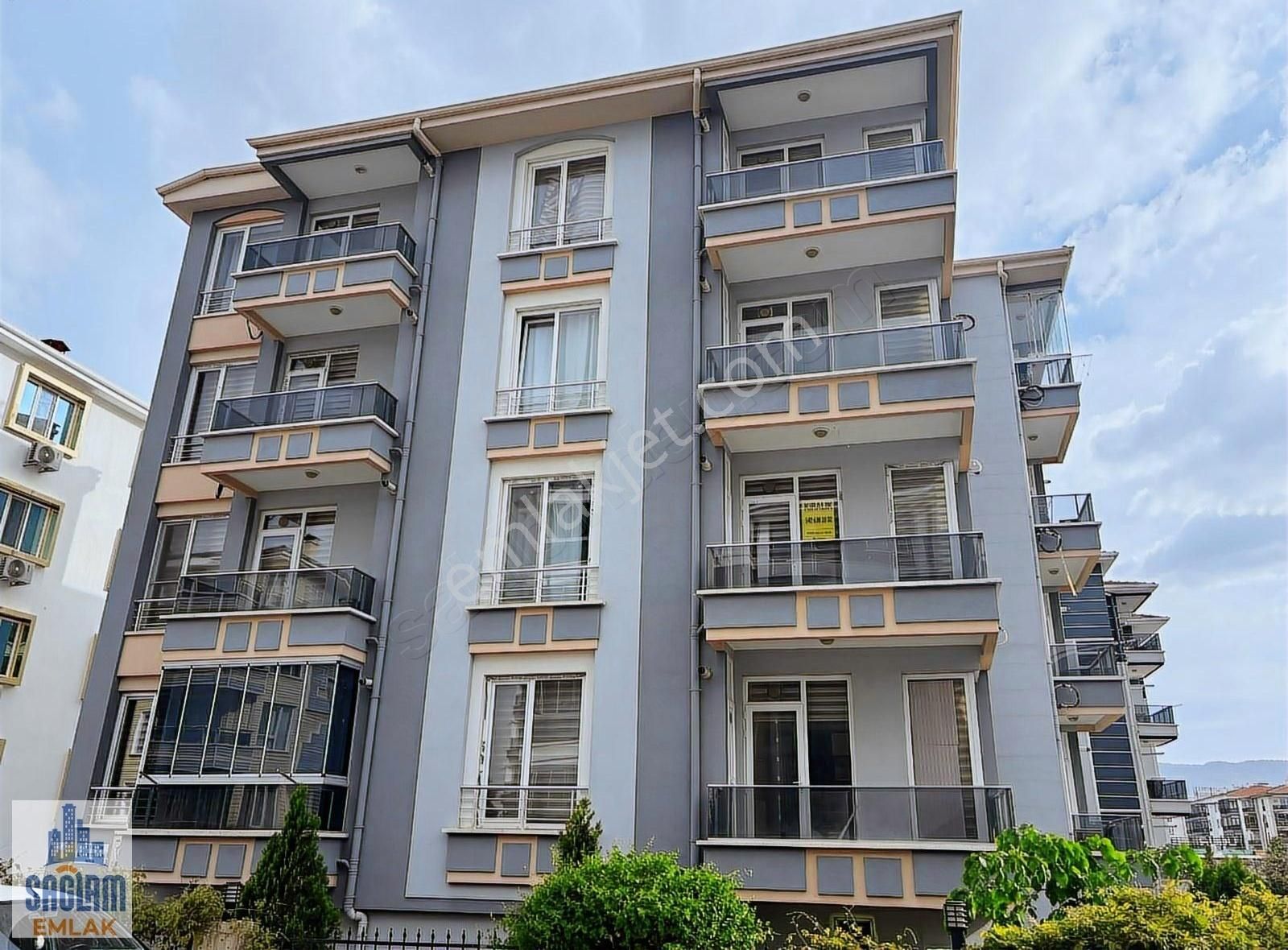 Sağlam Emlaktan Hastane Arkasında Kiralık Eşyalı 1+1daire
