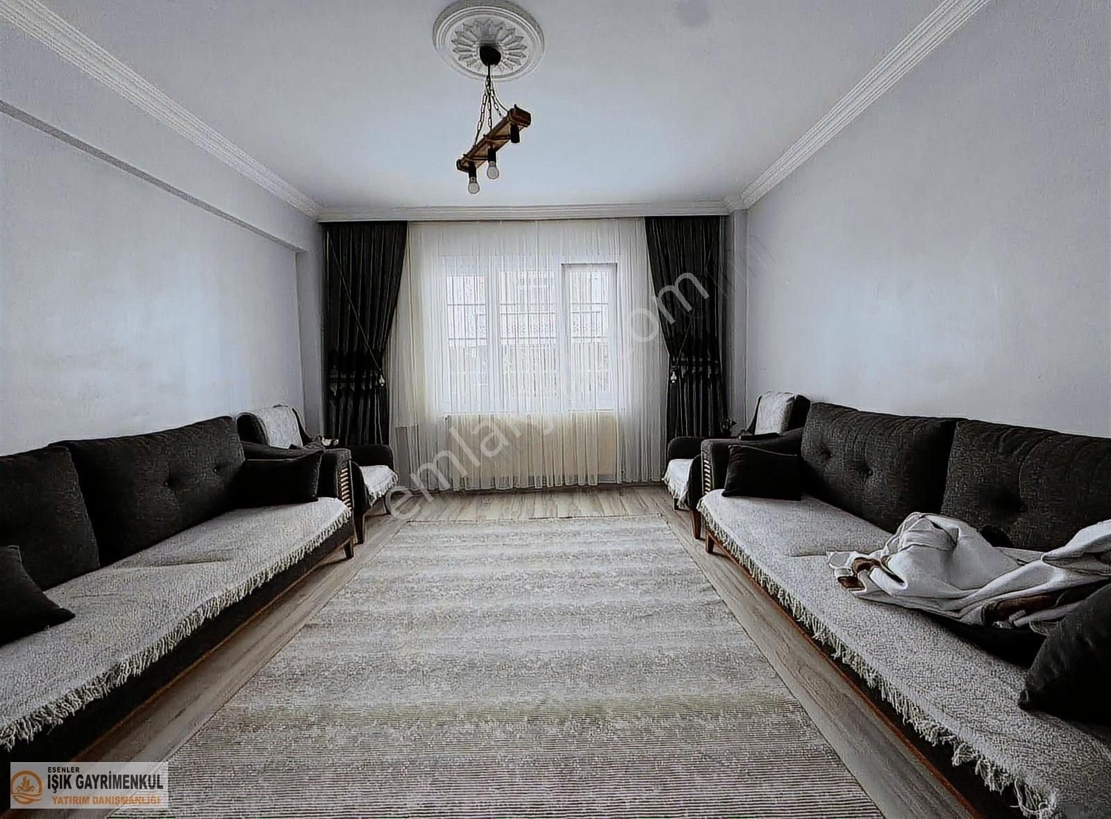Işık'tan Ninehatunda Satılık Balkonlu Yüksek Giriş 2+1daire