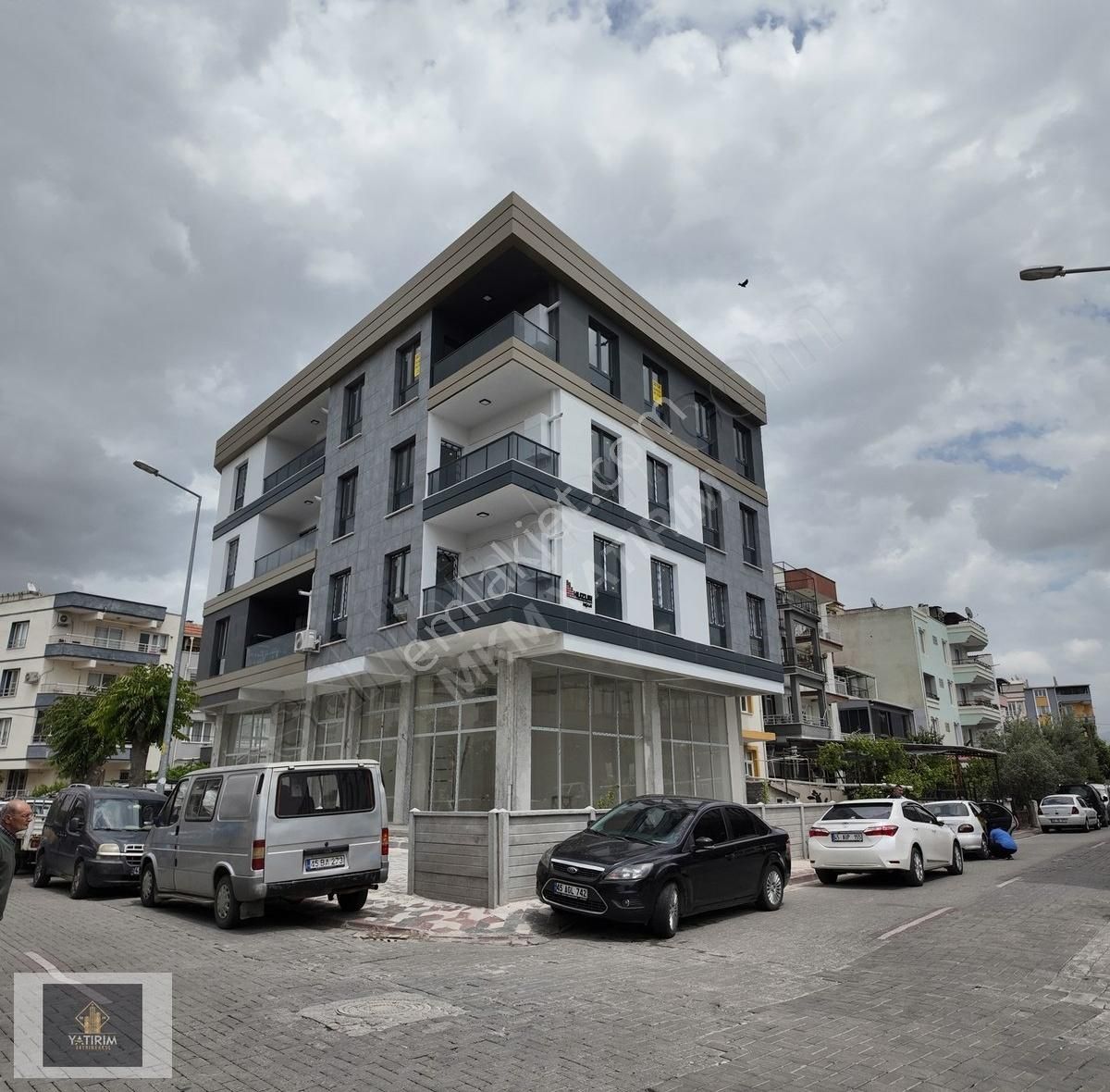 Ulucamii Köşe Parsel Üzerinde 210 M2 Köşe 4+1 Lüks Dubleks Daire