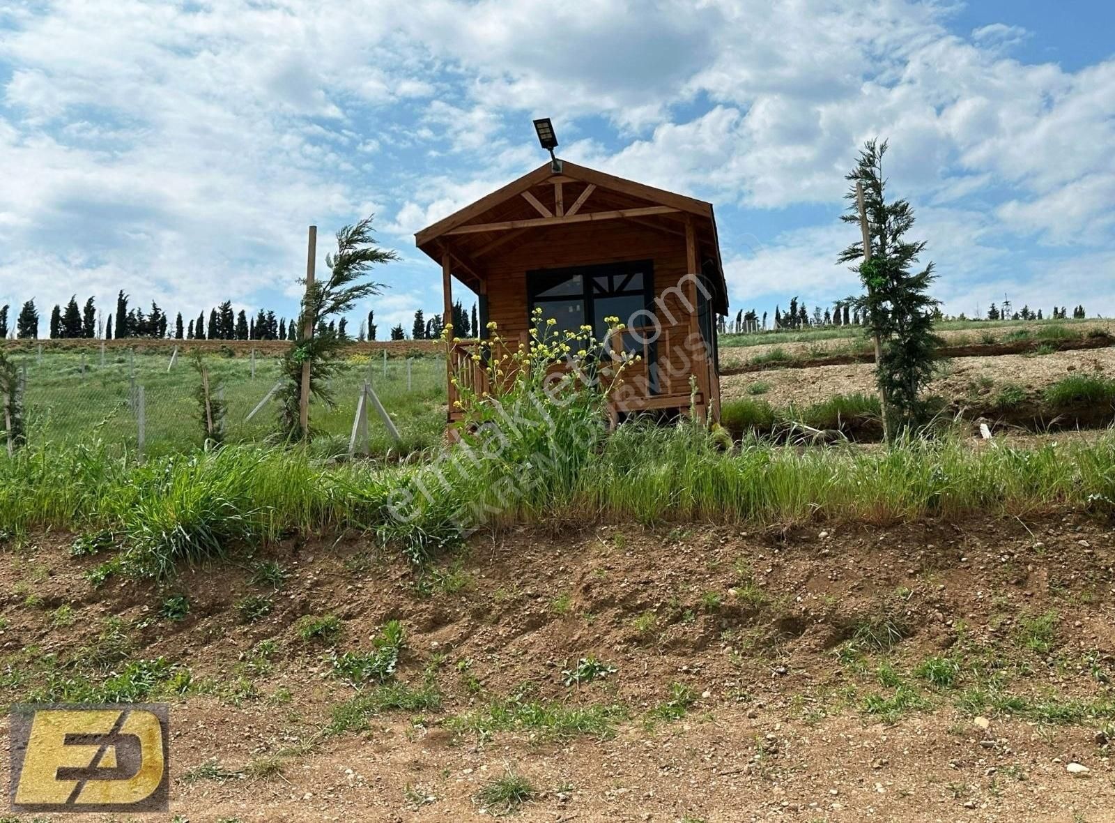 Marmaregli Çeşmeli Mahallesinde 600 Metre Mahalle İçi Arsa