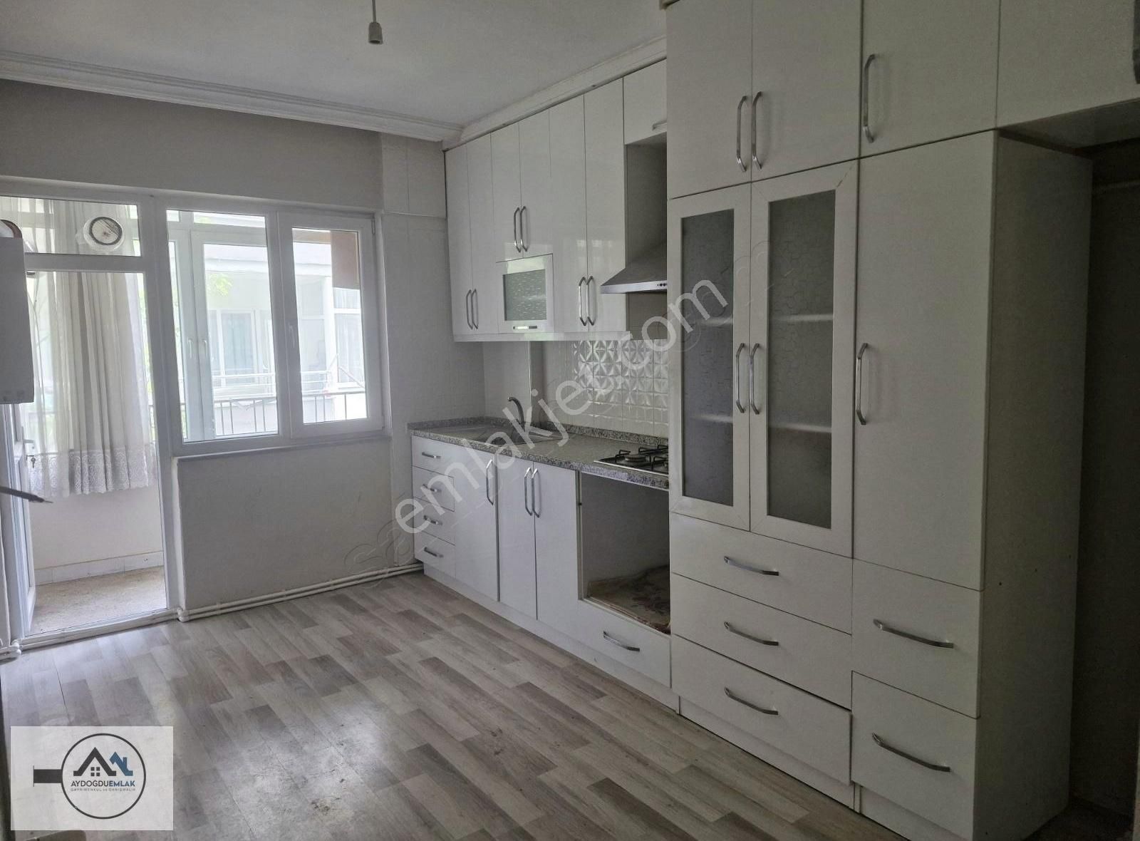 Aydoğdu'dan Aşıklar Tepesi Çevresi 2+1 1 Kat Çift Balkonlu Daire