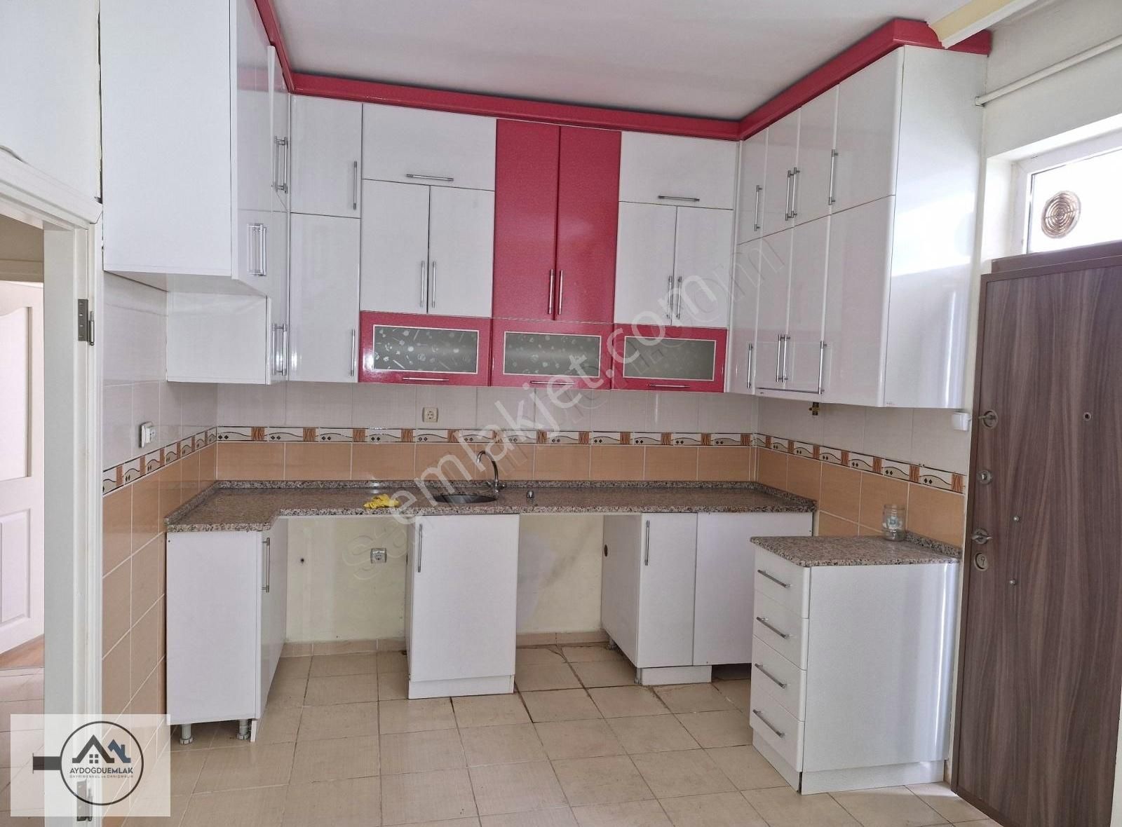Aydoğdu'dan Kakaç Okulu Çevresi 2+1 Düz Giriş Bakımlı Daire.