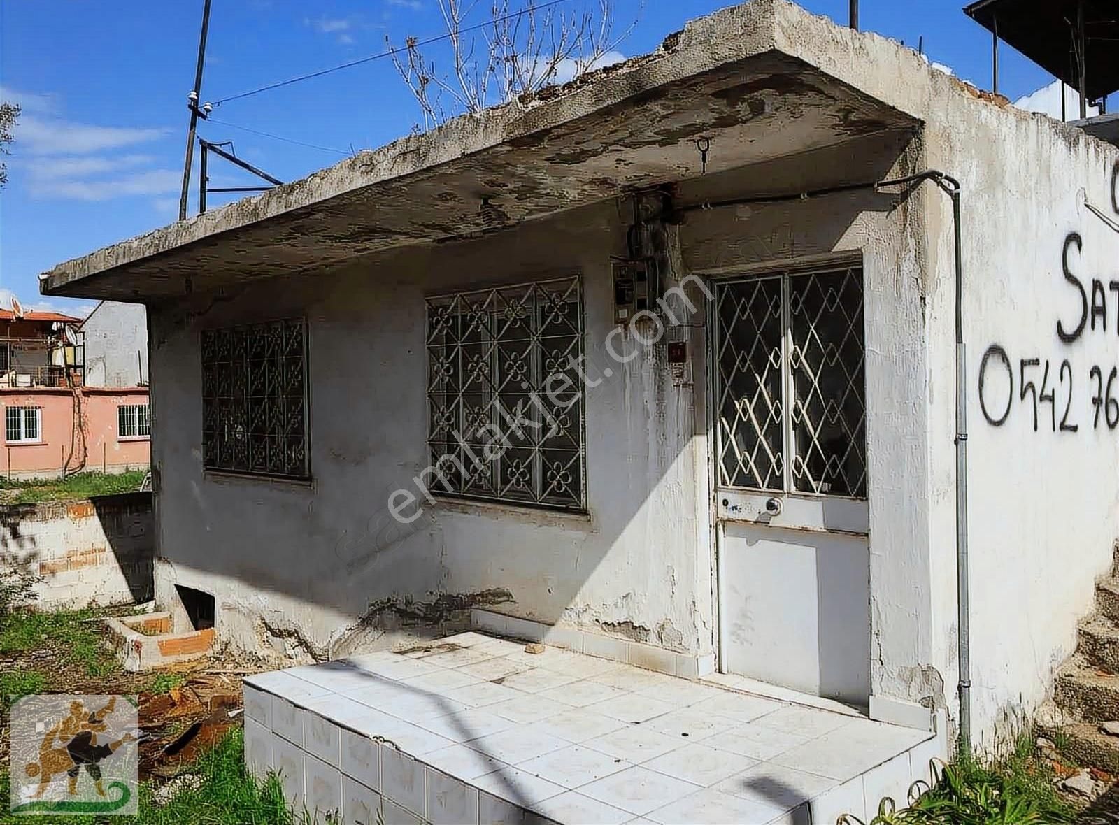 153 M2 Arsa İçerisinde 3+1 Müstakil Ev