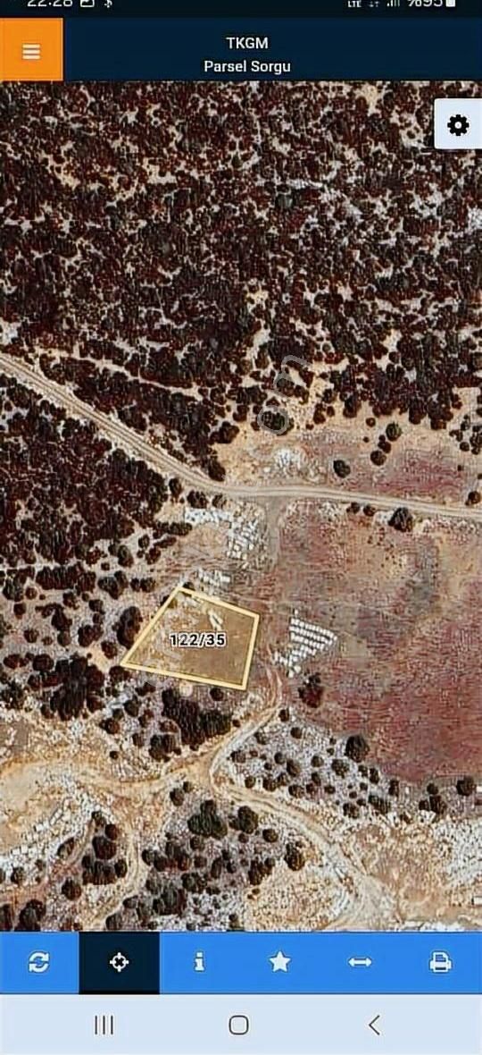 Burdur Yeşilova Taşpınat Usanmaz Emlak Tan 418 M Tarla