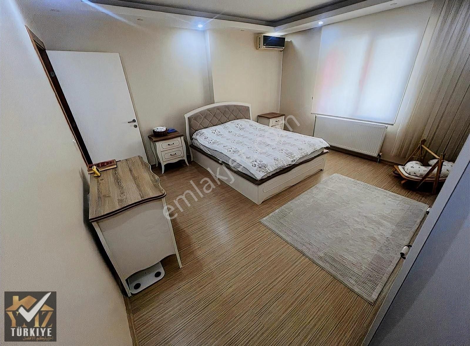 Florya Adakale'de Havuzlu 3+1 Bahçe Katı