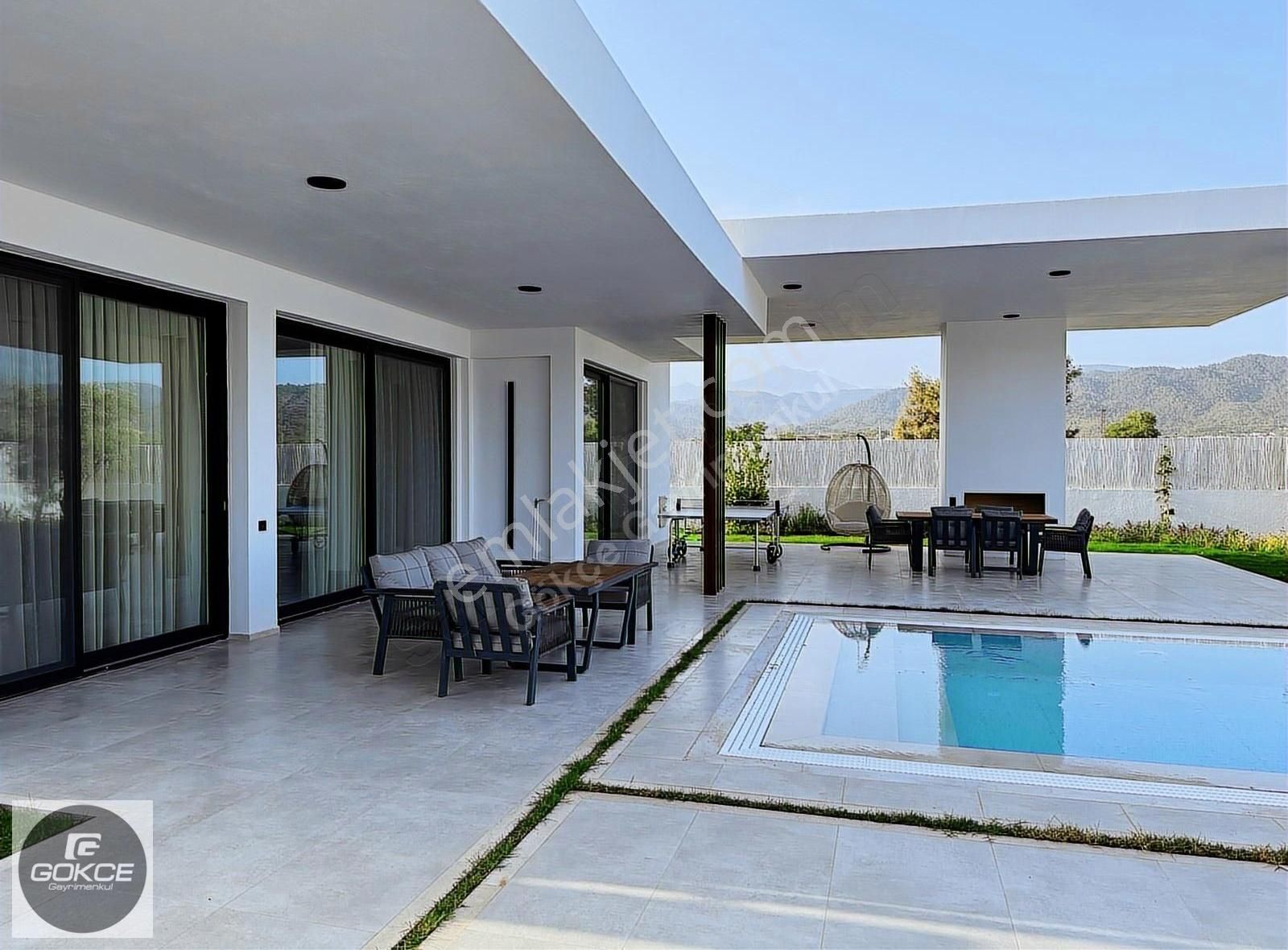 Akmaz Plajına Yürüme Mesafesinde Kiralık Müstakil Villa