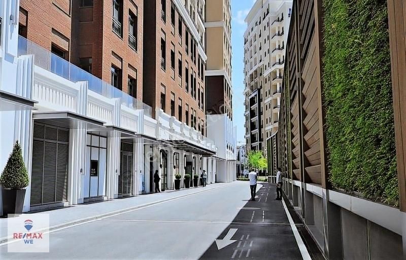 Remax We- Emaar Square Full Eşyalı Balkonlu 2+1 Kiralık - Boş
