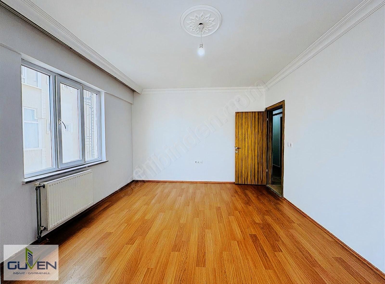Güven'den Çerkezköy'de Çarşı İçinde İskanlı, Kombili Geniş Daire