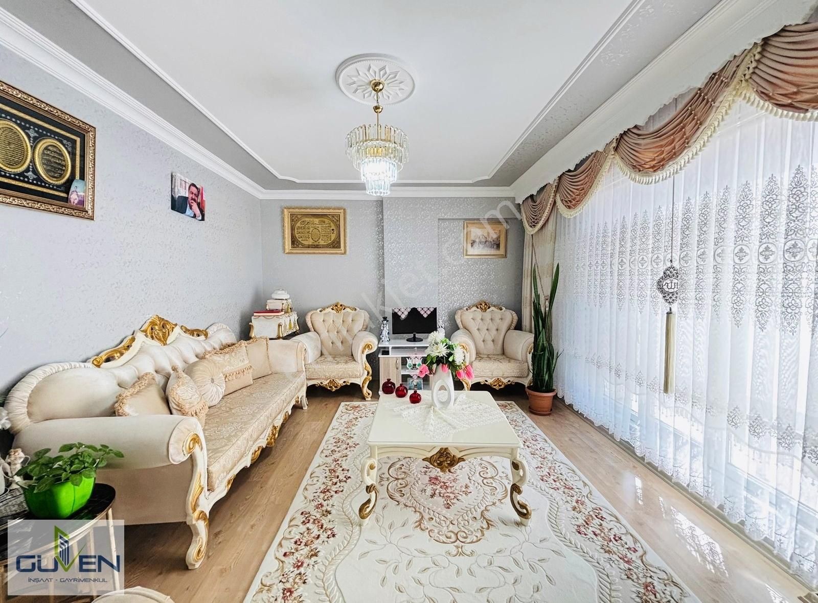 Güven'den Çerkezköyde Okullar Bölgesi İskanlı Ara Kat 3+1 Daire