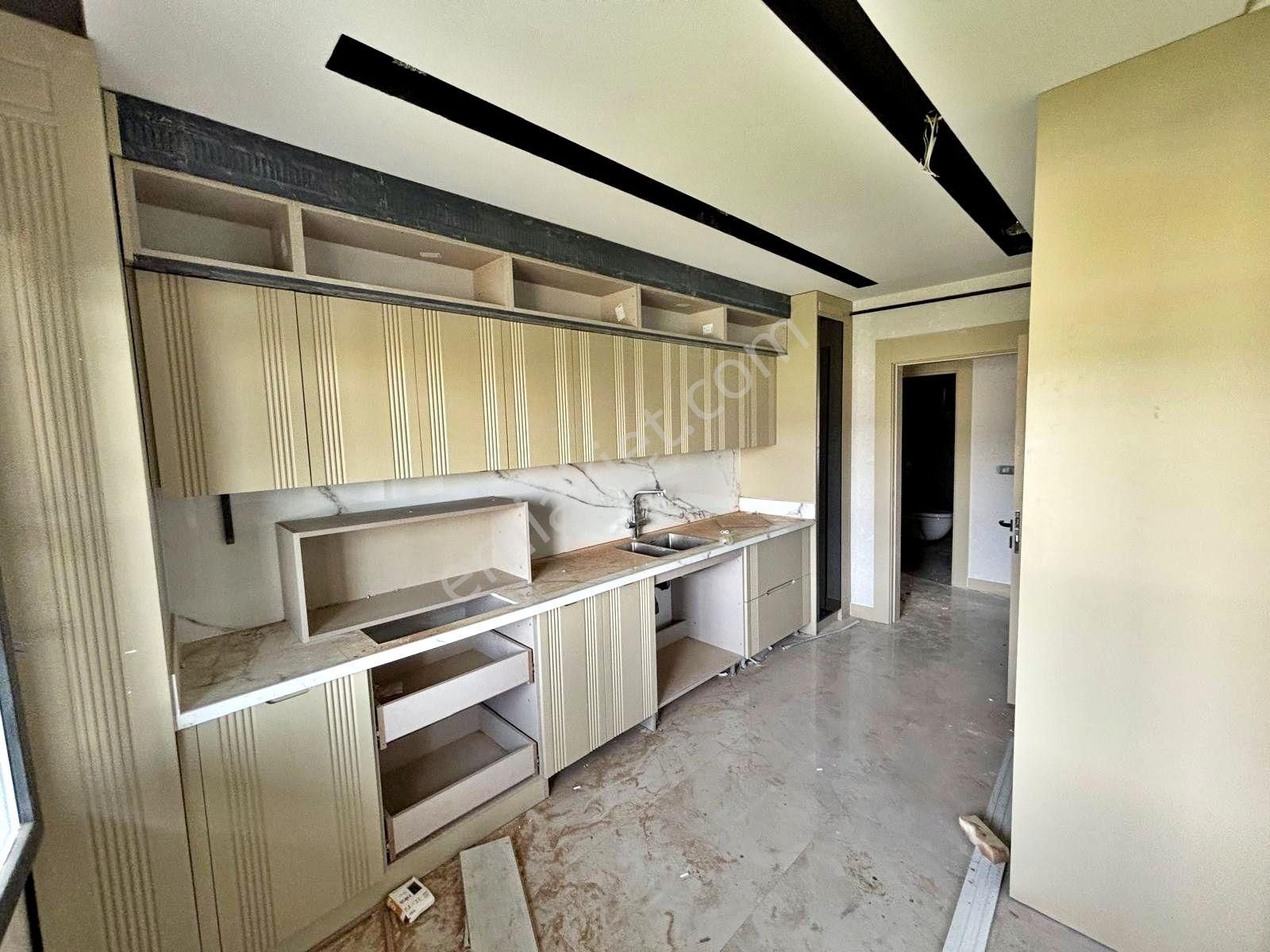 Alpaslan'da Akıllı Daire Sistemi! Cam Balkonlu Az Katlı U.lüx2+1