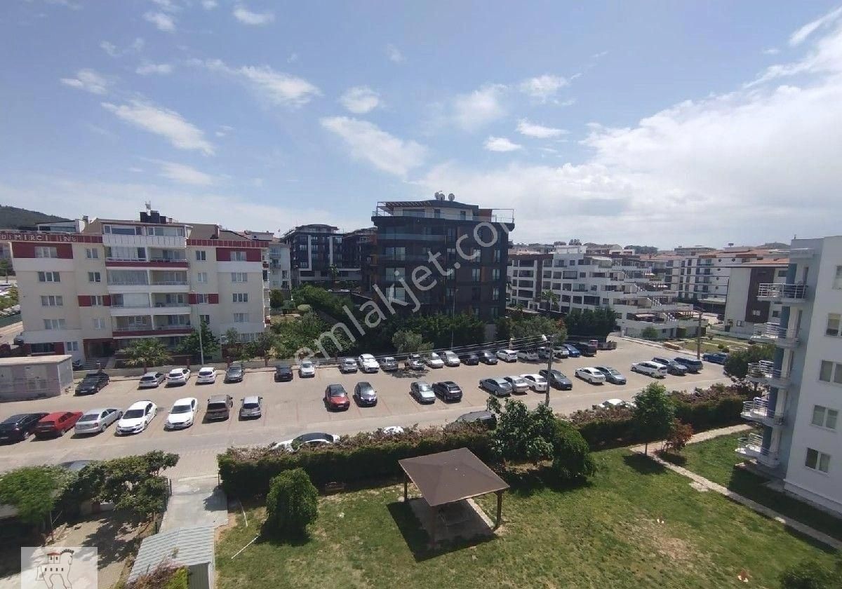 Çanakkale Kepez Havuzlu Sitede Satılık 2+1 Daire