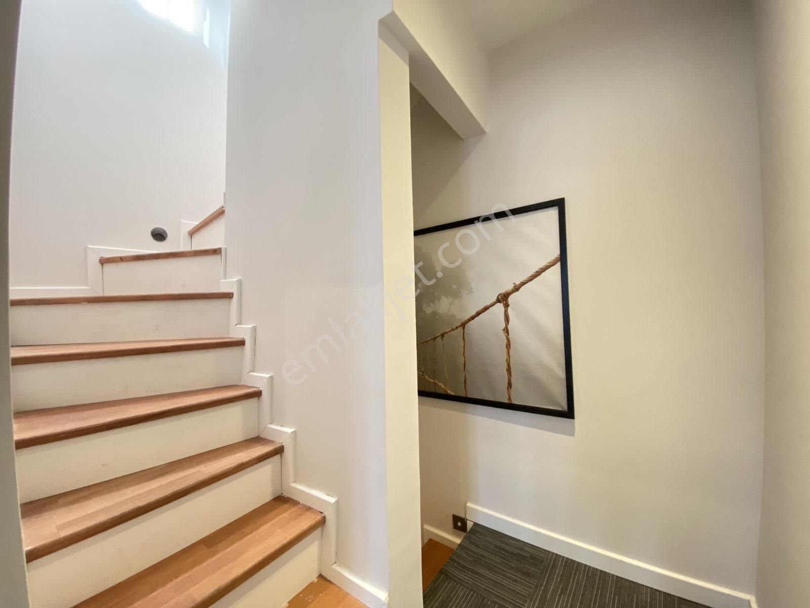 İstanbul Beyoğlu Bülbül'de Satılık Lüks Bina - Görsel 11