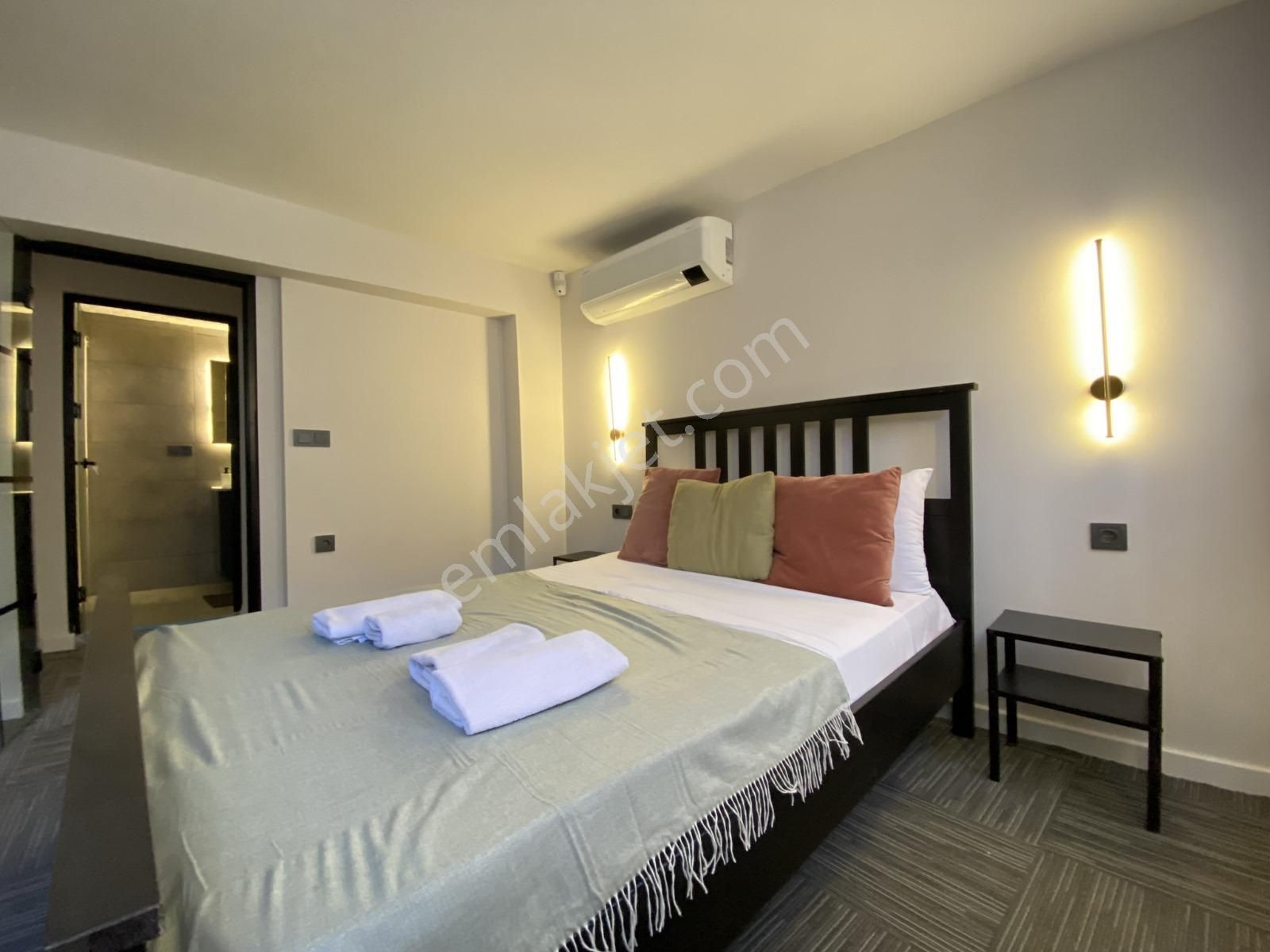 İstanbul Beyoğlu Bülbül'de Satılık Lüks Bina - Görsel 13