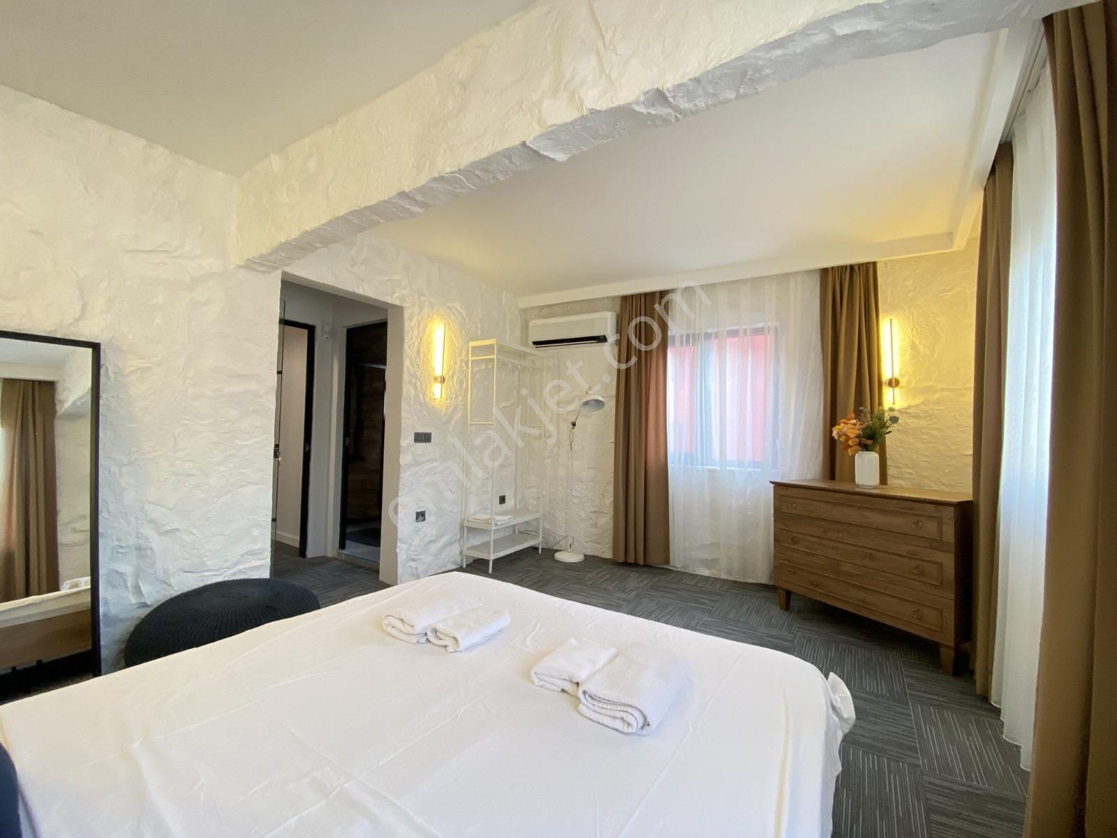 İstanbul Beyoğlu Bülbül'de Satılık Lüks Bina - Görsel 21