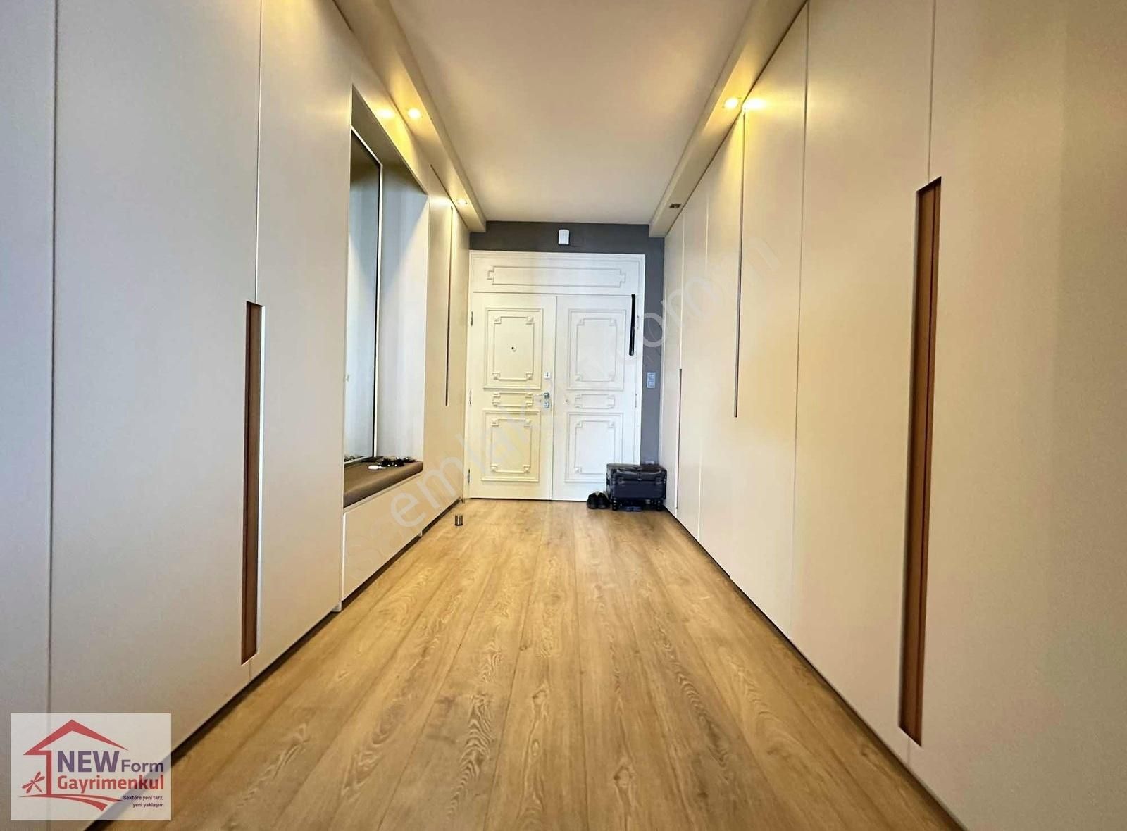 New Form'dan Kiralık Lebi Derya Özel Tasarım 4+1 Daire