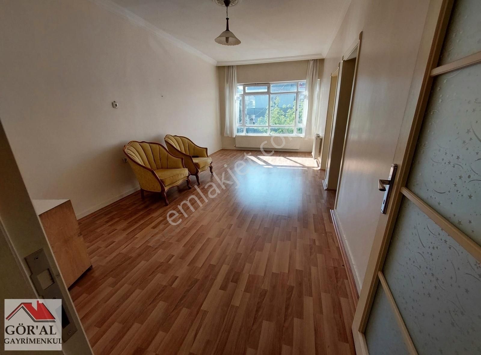 Göral Emlaktan 2+1 Yapılı Malazgirt Bulvarı Yanı Ara Kat Daire